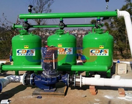 淺層介質(zhì)過(guò)濾器安裝現(xiàn)場(chǎng)